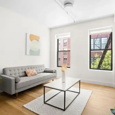 Renovated 2 Bed 2 Bath Apt in Prime Midtown - Elevator - Laundry