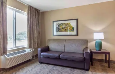 a living room with a couch and a window at Extended Stay America Suites - Philadelphia - King of Prussia in King of Prussia